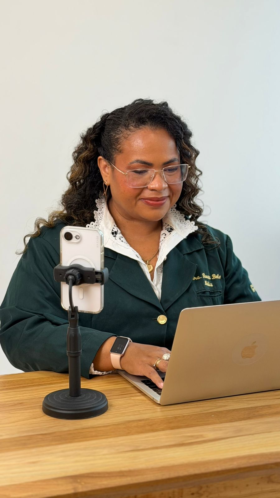 Dra. Renata Belo